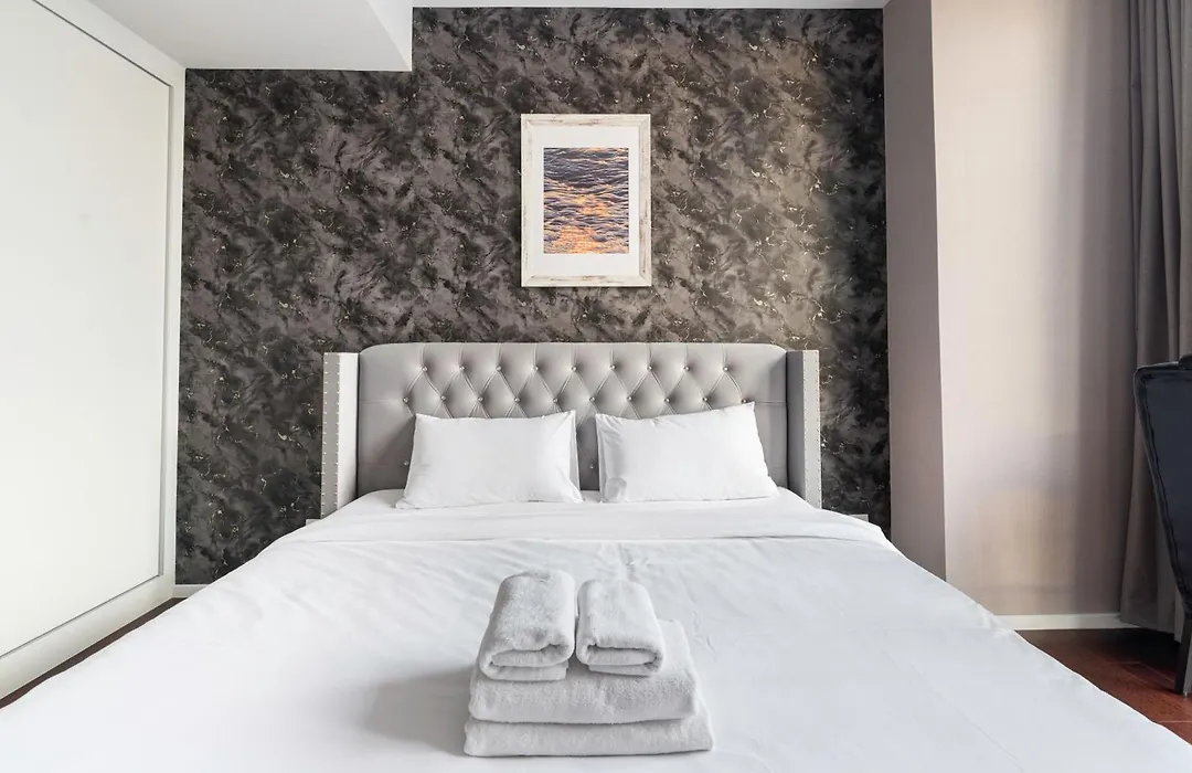 Skyline Suites Sukhumvit 11-1