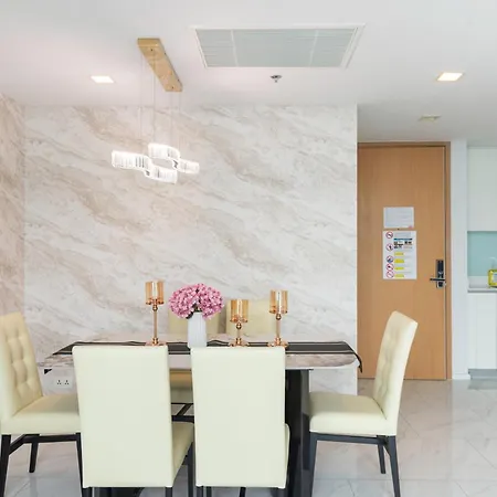 Skyline Suites Sukhumvit 11-3