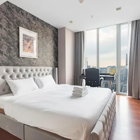 Skyline Suites Sukhumvit 11-2